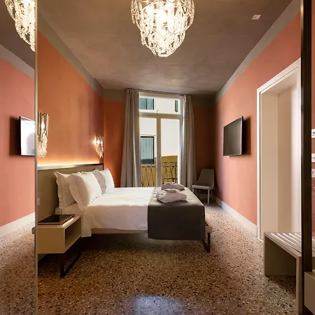 Liassidi Arco Konukevi