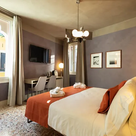 Liassidi Arco Venice